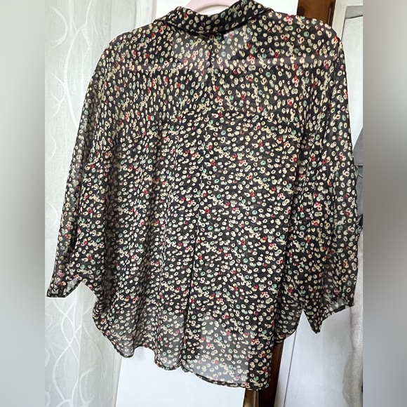 Multi-Color Blouse - Picture 3 of 6